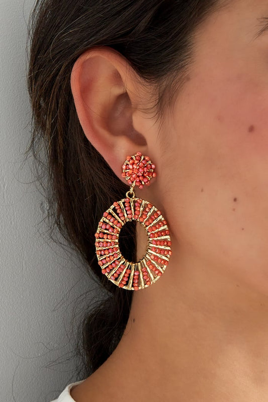 Oranje kralen oorbellen