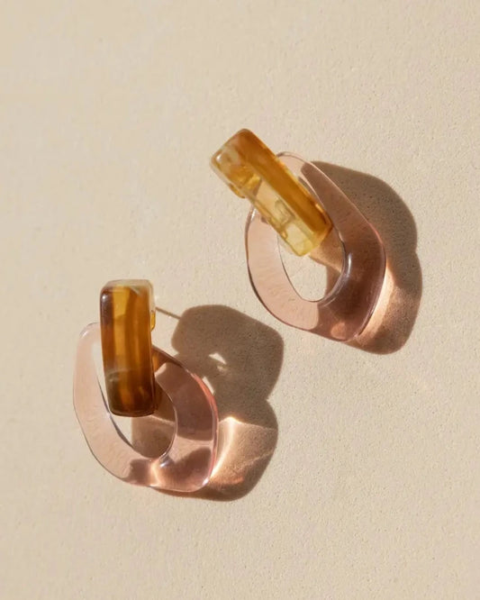 Glanzende Zwaan Granaat Oorbellen