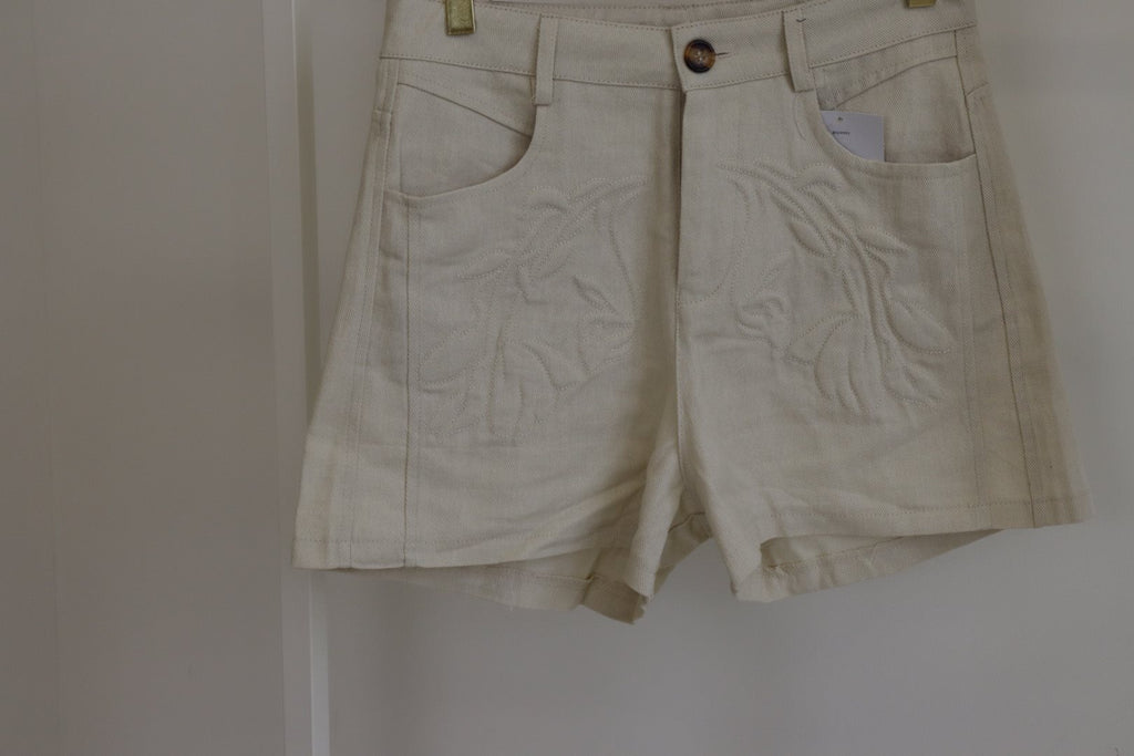 Short Inga Ecru