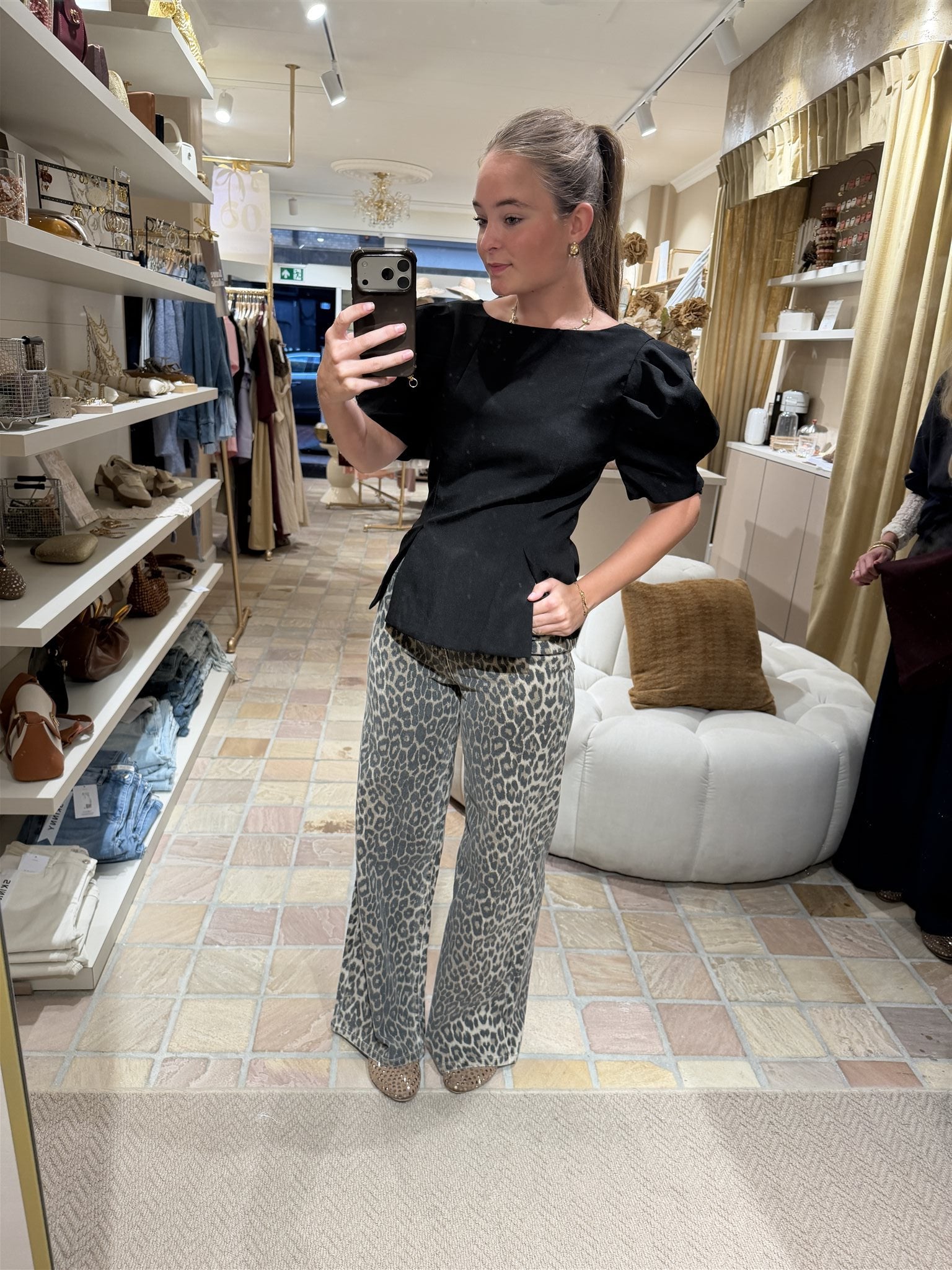 Top Lilia Zwart